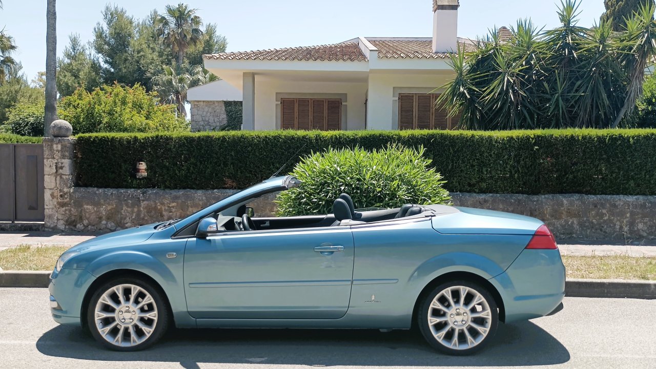 Ford Focus Cabrio 2,0 CC spanische Kennzeichen ITV Neu