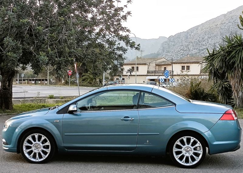 Ford Focus Cabrio 2,0 CC spanische Kennzeichen ITV Neu