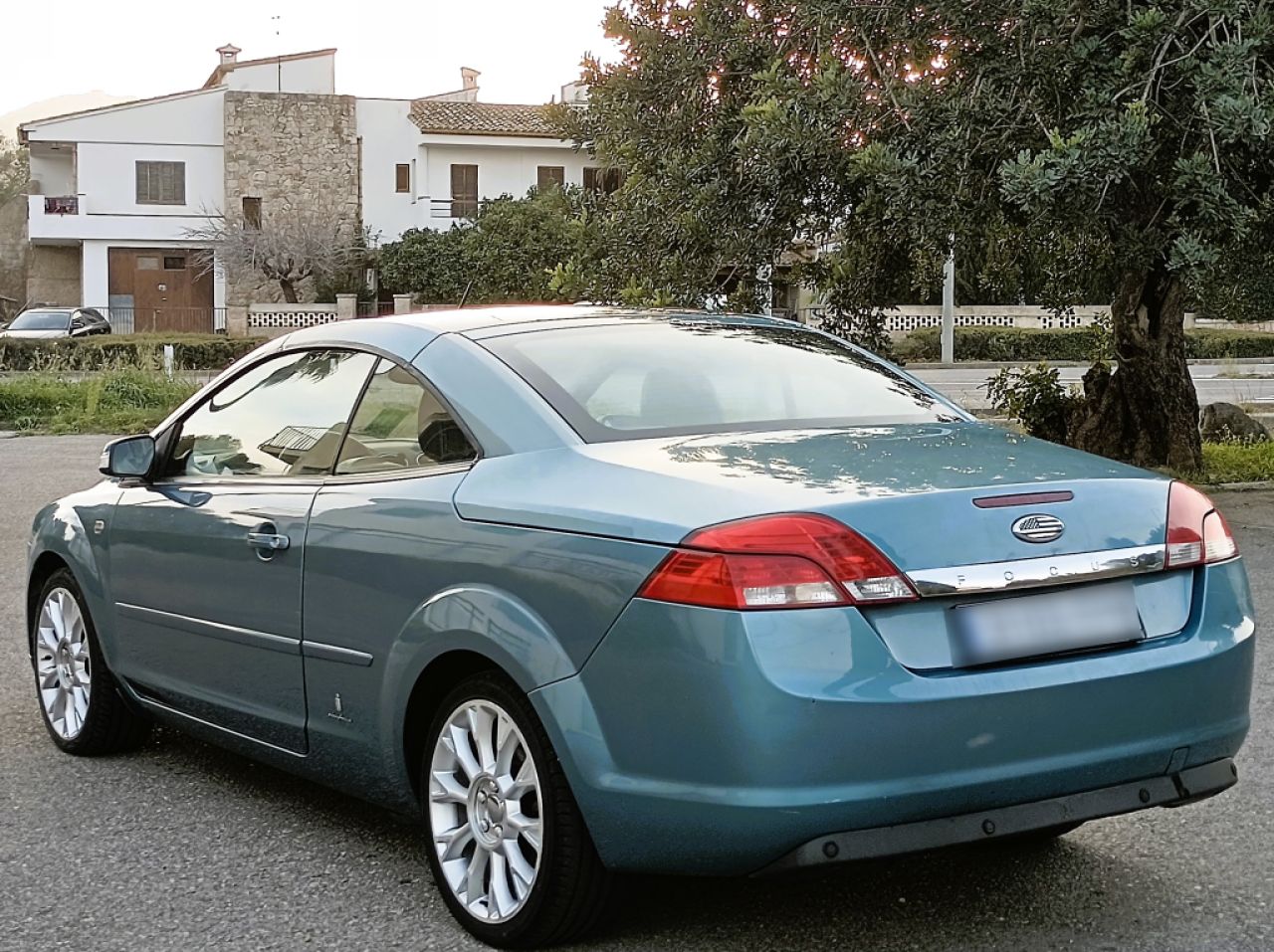 Ford Focus Cabrio 2,0 CC spanische Kennzeichen ITV Neu