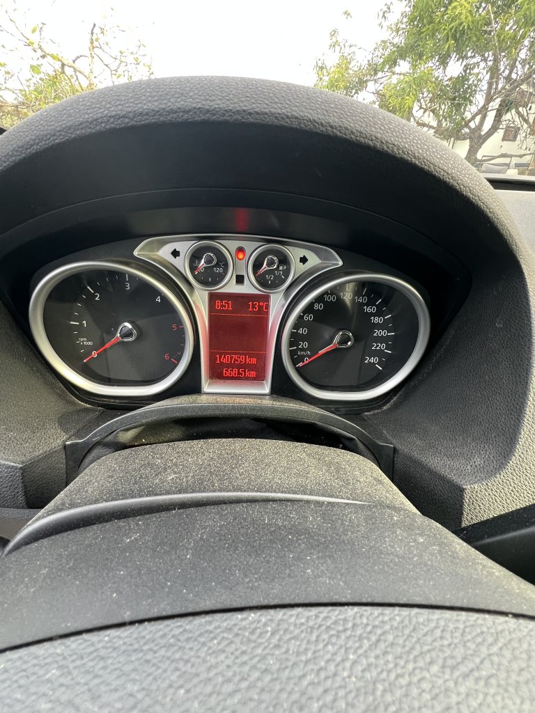 Ford Kuga 2.0 TDCi 4x4 Automatik/ Bj 2011