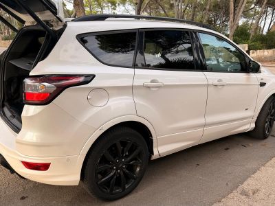 Ford Kuga Diesel (2017) Weiß  ITV 11/2027  Zahnriemen & Injektoren NEU  AHK in CR für VHB 10.900 €