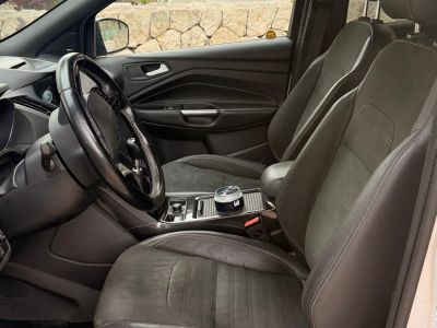 Ford Kuga Diesel (2017) Weiß  ITV 11/2027  Zahnriemen & Injektoren NEU  AHK in CR für VHB 10.900 €