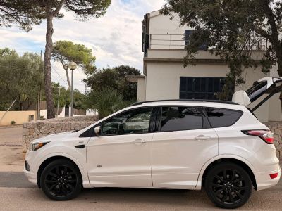 Ford Kuga Diesel (2017) Weiß  ITV 11/2027  Zahnriemen & Injektoren NEU  AHK in CR für VHB 10.900 €