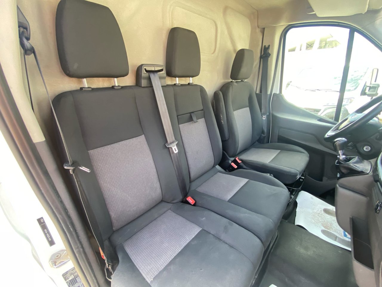 Ford Transit 350 Ambiente L2H2 2.0 TDCI 130Cv 4P