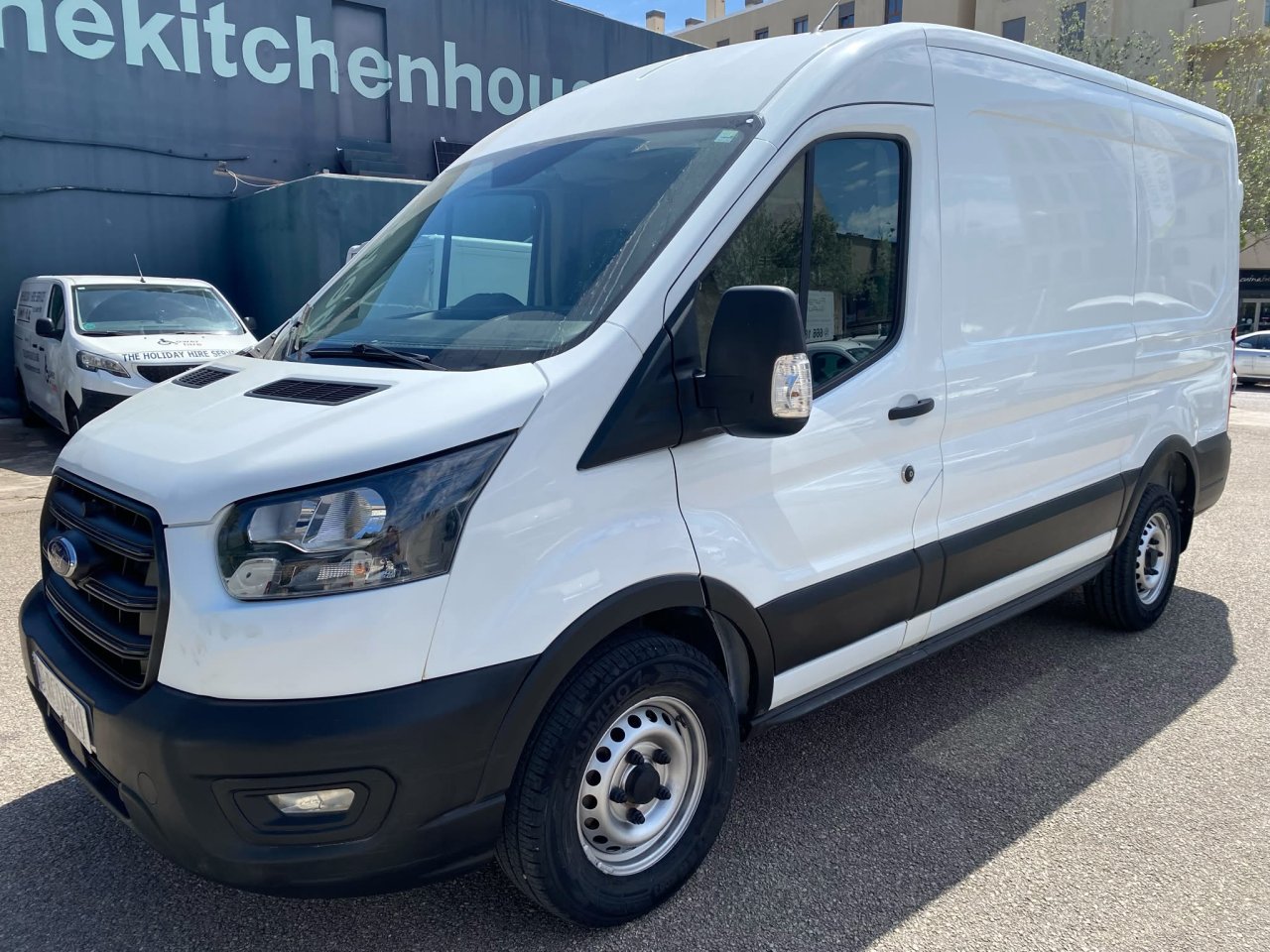 Ford Transit 350 Ambiente L2H2 2.0 TDCI 130Cv 4P