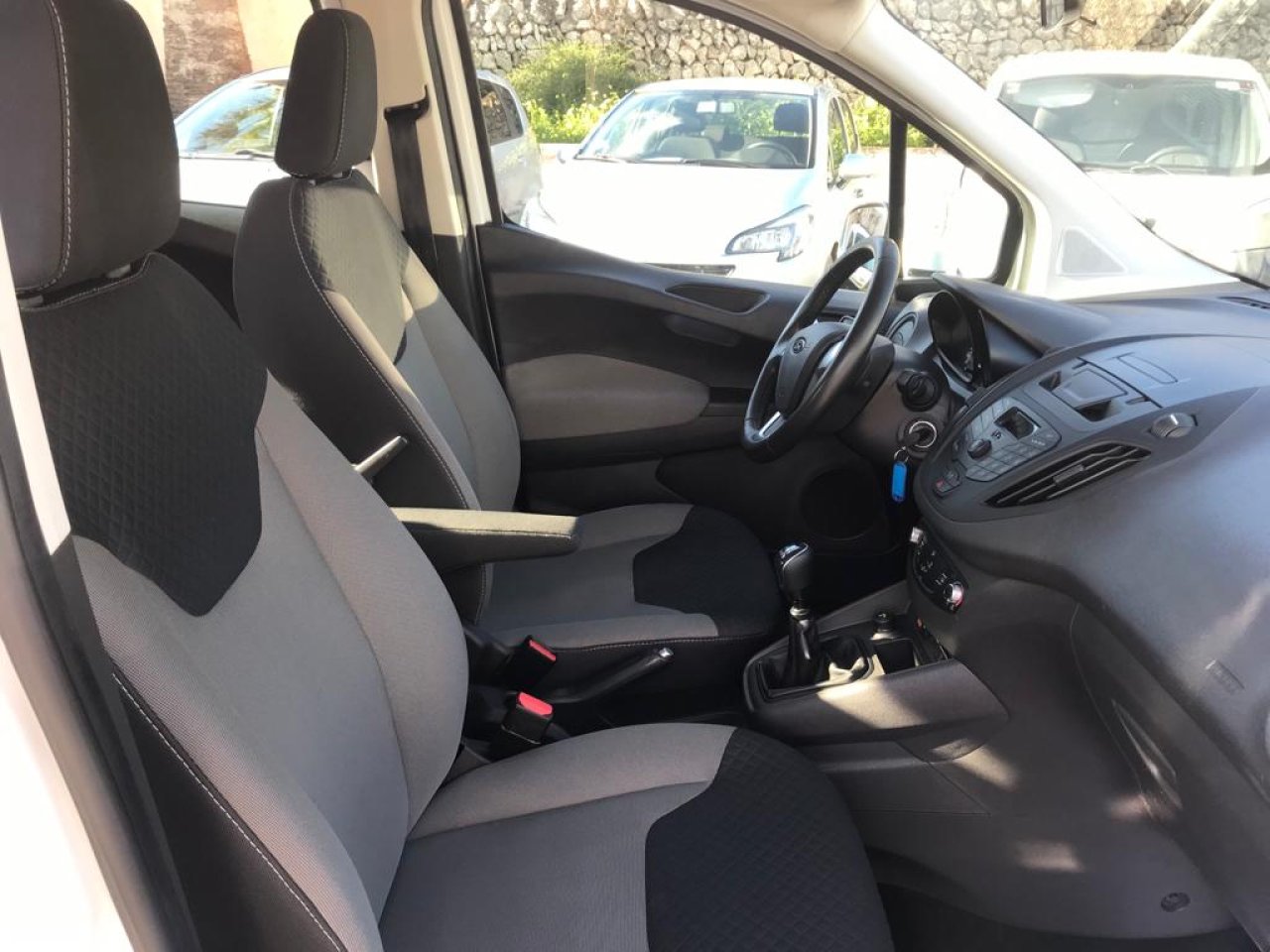 Ford Transit Courier Kombi 1.0 Ecoboost 5P