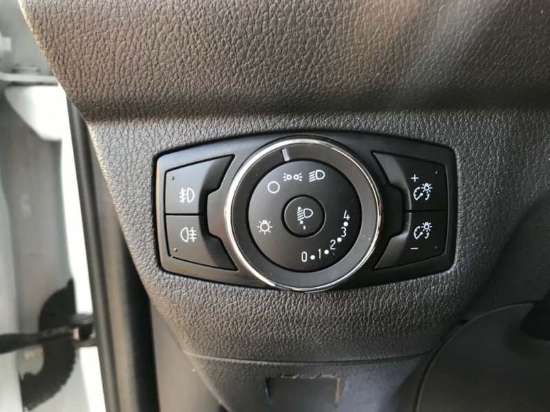 Ford Transit Courier Kombi 1.0 Ecoboost 5P