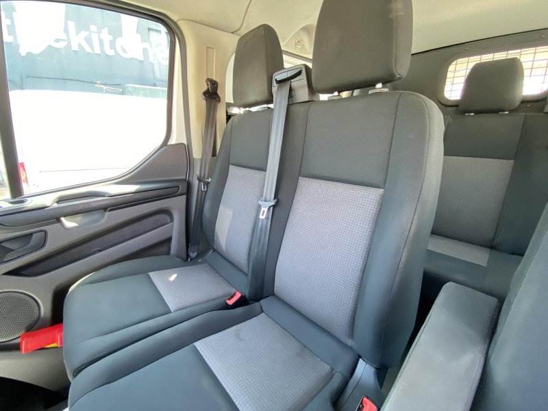 Ford Transit Custom 300 Ambiente 6Sitze 2.0 TDCI 105PS