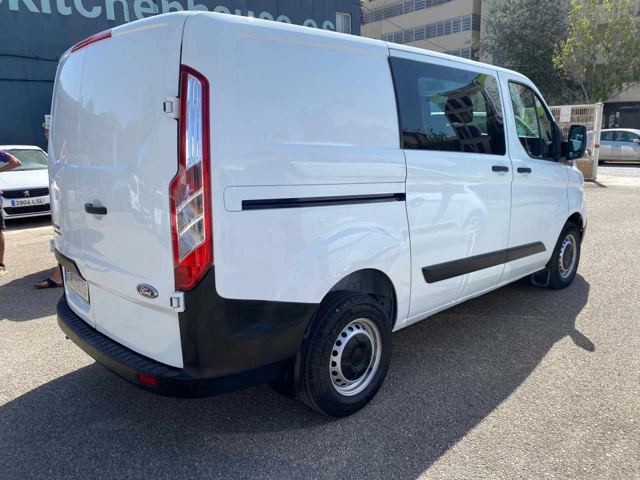 Ford Transit Custom 300 Ambiente 6Sitze 2.0 TDCI 105PS