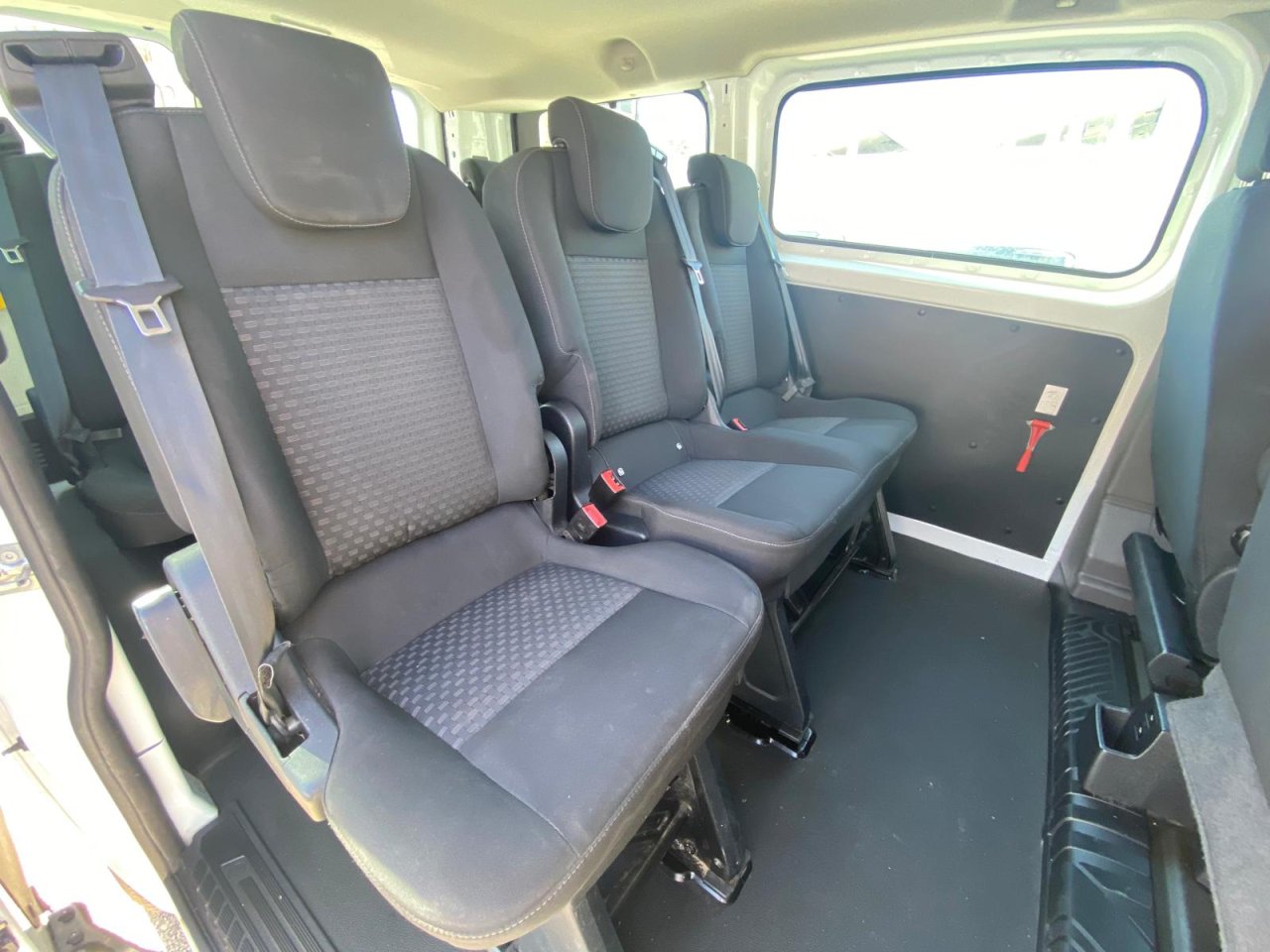 Ford Transit Custom Trend Kombi 9 Sitzer 2.0 TDCi 130 PS