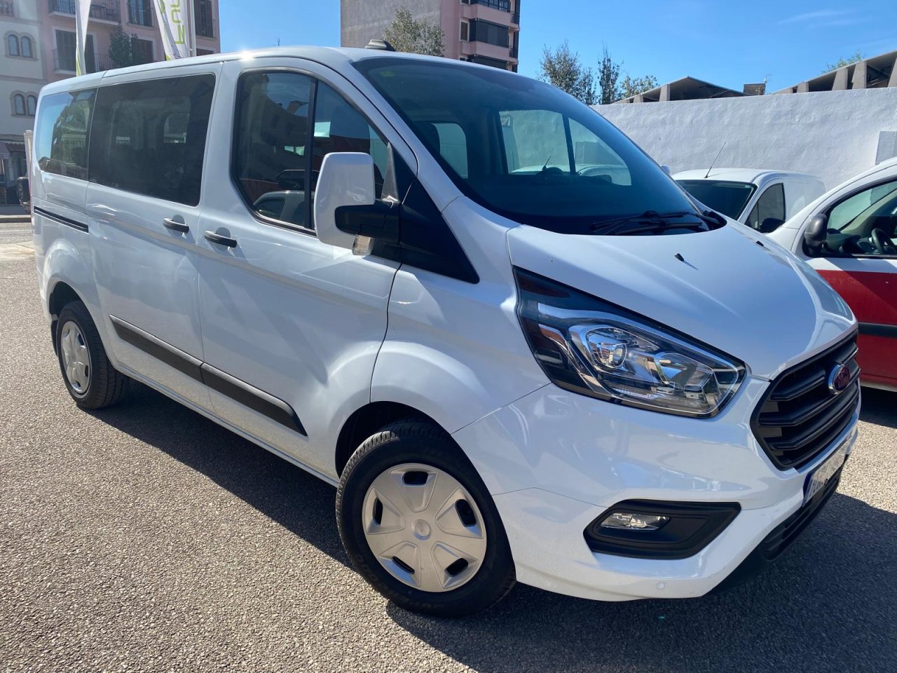 Ford Transit Custom Trend Kombi 9 Sitzer 2.0 TDCi 130 PS