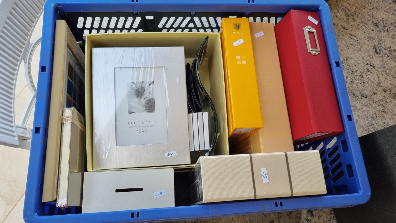 Fotoalben, Bilderrahmen, Büromaterial & Deko