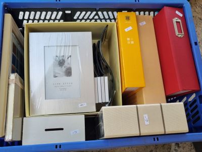 Fotoalben, Bilderrahmen, Büromaterial & Deko