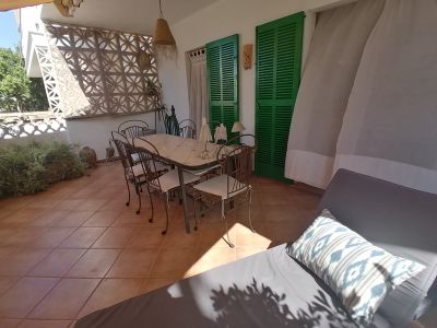 Available from Sept 27 / Season: Ground-floor apartment with terraces near the coast of Colonia St Jordi --AP 07 T