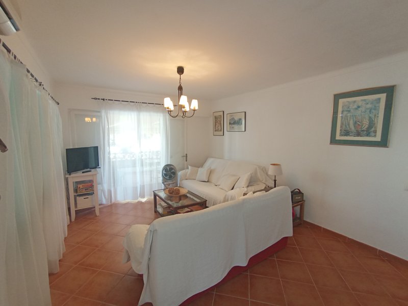 Available from Sept 27 / Season: Ground-floor apartment with terraces near the coast of Colonia St Jordi --AP 07 T