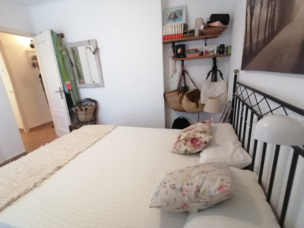 Available from Sept 27 / Season: Ground-floor apartment with terraces near the coast of Colonia St Jordi --AP 07 T