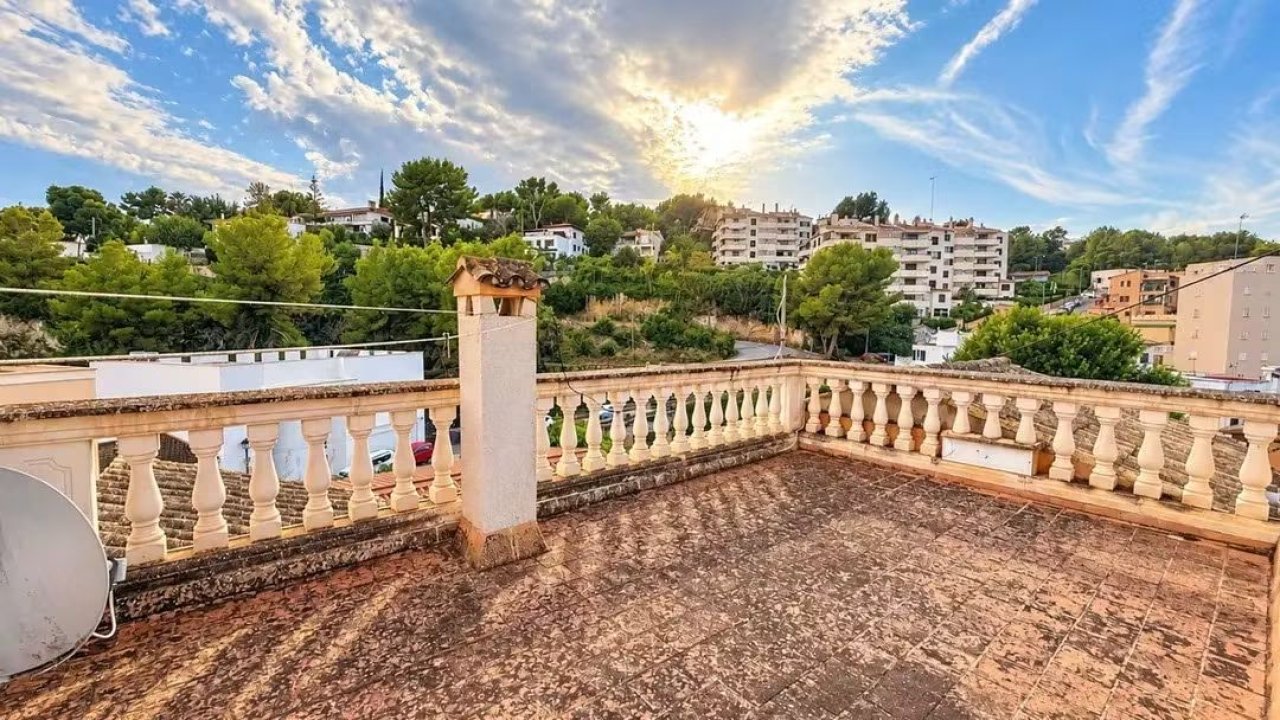 Freistehendes Haus mit Garten und großzügigen Terrassen in El Terreno, Nähe Bonanova