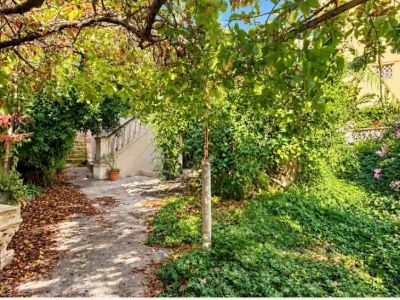 Freistehendes Haus mit Garten und großzügigen Terrassen in El Terreno, Nähe Bonanova
