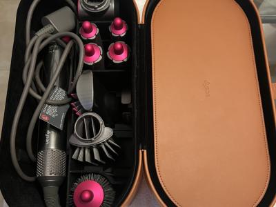 Frisier-Set:  DYSON Airwrap