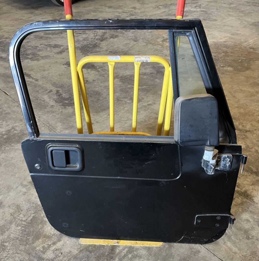 Für einen Jeep Wrangler YJ, Hardtop und Stahltüren (Re +Li)