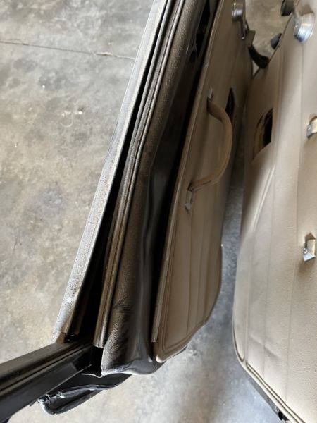 Für einen Jeep Wrangler YJ, Hardtop und Stahltüren (Re +Li)