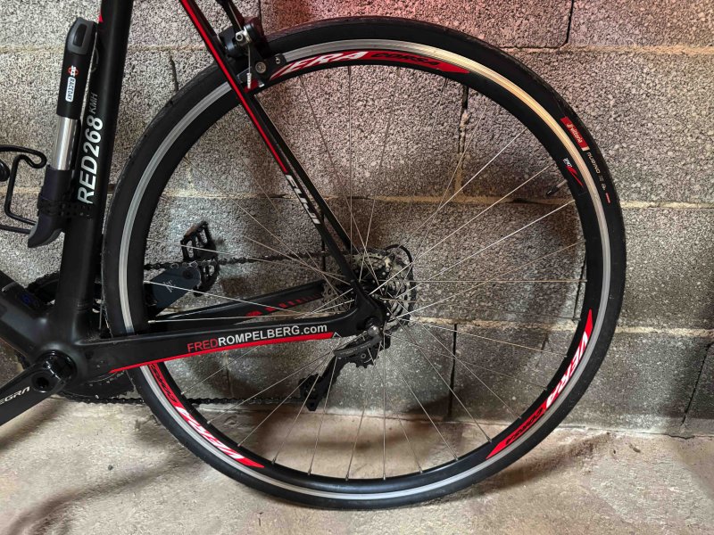Bicicleta de carretera de carbono FUJI SL Shimano Ultegra 61 cm
