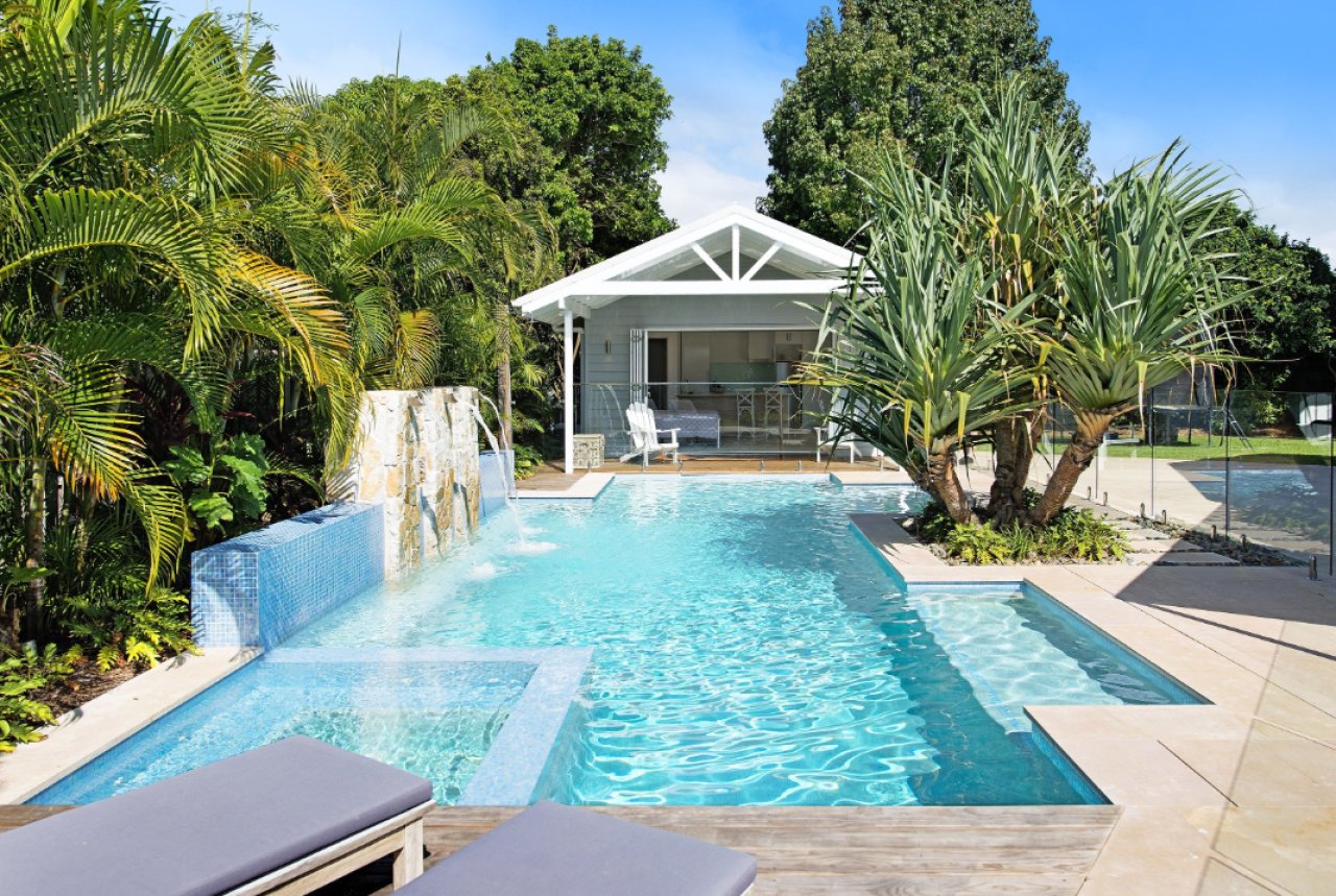 Gardener & Pool Service in Mallorca  Reliable & Regular Maintenance