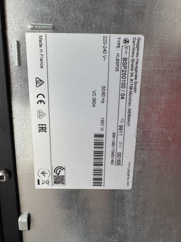 Horno de vapor Gaggenau BSP 250 100 / 04 y cajón calentador Gaggenau WSP 221100