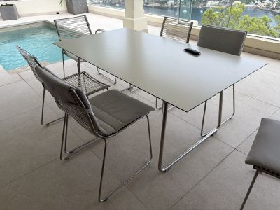 GARPA Serie Pan Esstisch und 8 Stühle