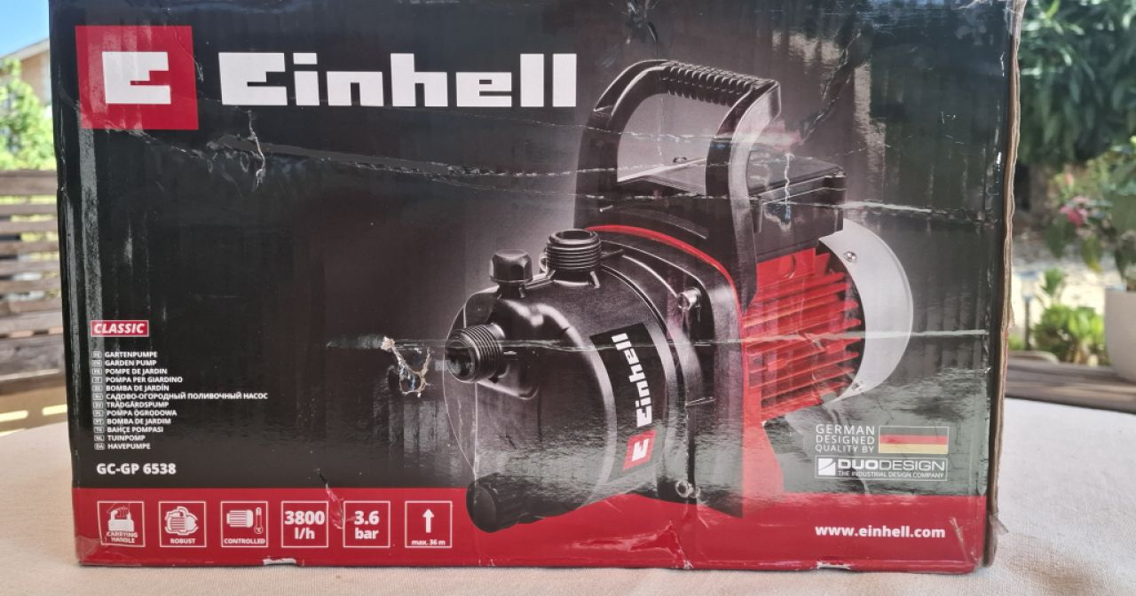 Bomba de agua para jardín nueva