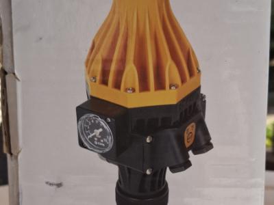 Garten-Wasserpumpe neu