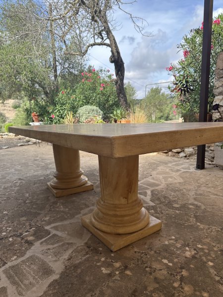 Mesa de jardín