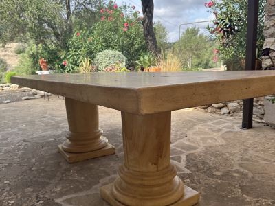 Mesa de jardín