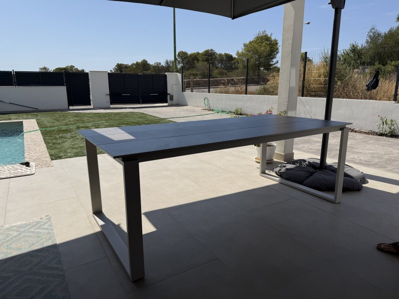 Mesa de jardín Jysk Jutlandia Sonnerup 215 x 100 cm en venta NUEVA y en su embalaje original