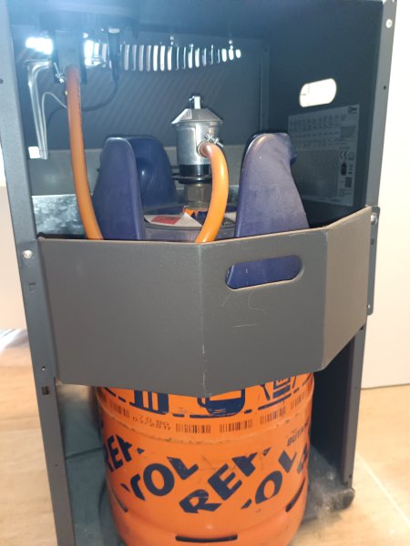 Gas stove