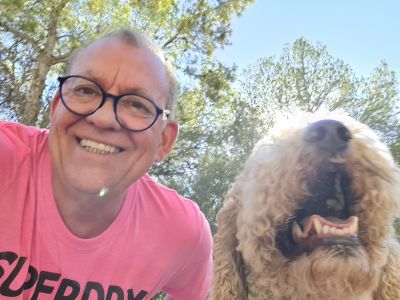 Geboten wird eine liebevolle und kompetente Hundebetreuung (Dog- Sitting) im privaten Haushalt,