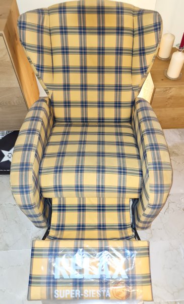 Gemütlicher Ohrensessel im Landhausstil mit Stoff Karo, Andratx