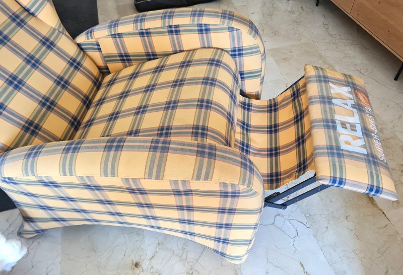 Gemütlicher Ohrensessel im Landhausstil mit Stoff Karo, Andratx