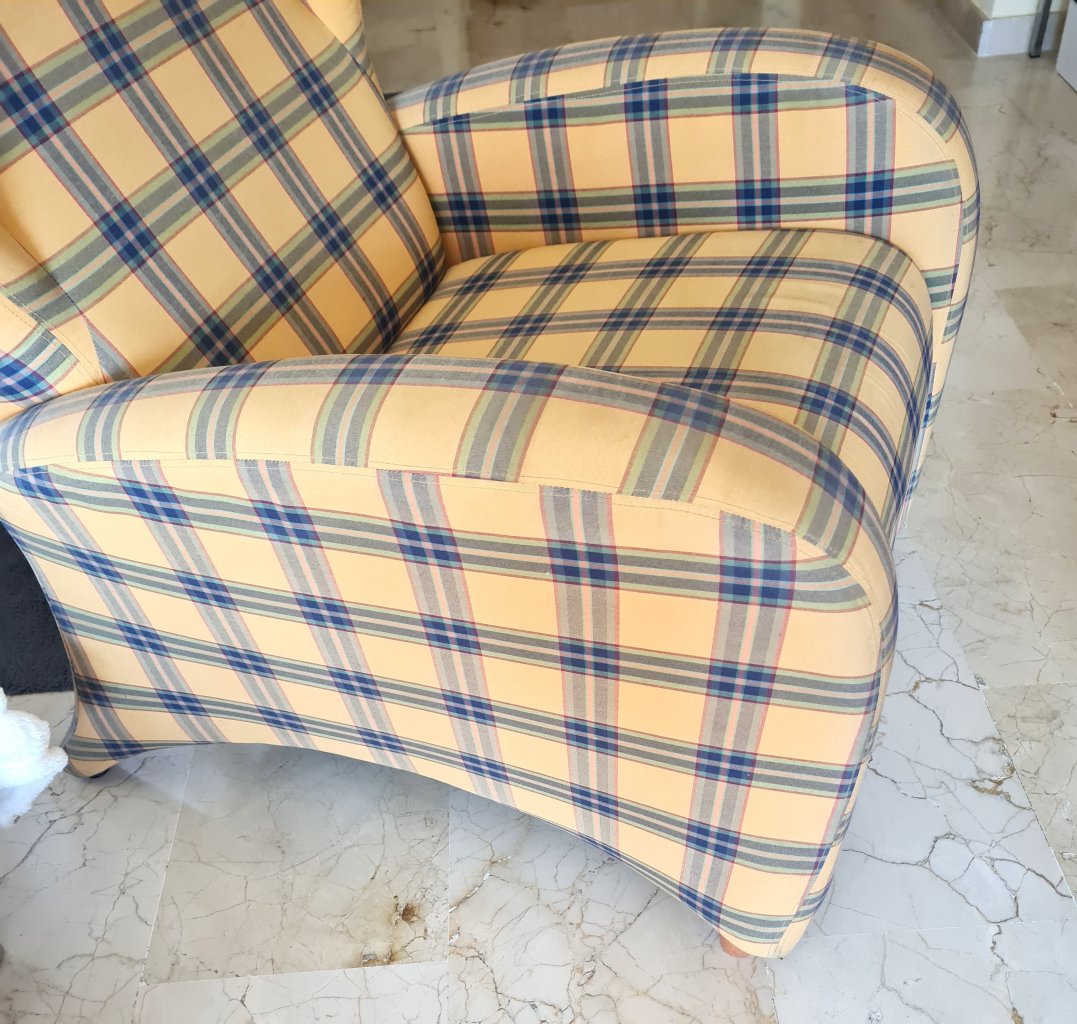 Gemütlicher Ohrensessel im Landhausstil mit Stoff Karo, Andratx