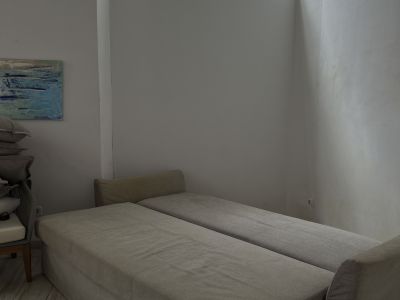 Gemütliches IKEA  Schlafsofa / Ausziehcouch in grau
