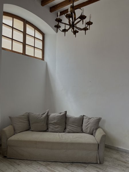 Gemütliches IKEA  Schlafsofa / Ausziehcouch in grau