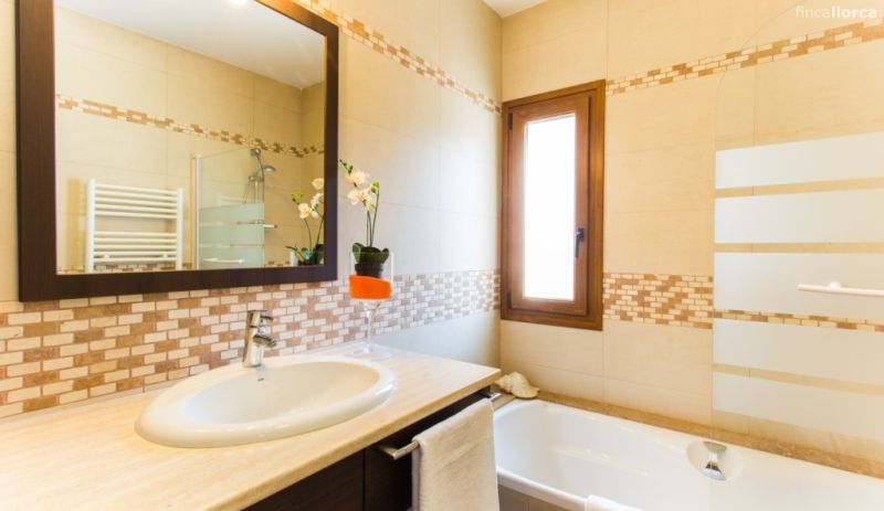 Gepflegtes Chalet auf dem Lande mit Pool und AC bei Porto Colom -- CH 36