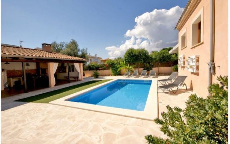 Gepflegtes Chalet auf dem Lande mit Pool und AC bei Porto Colom -- CH 36