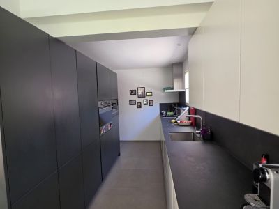 GERÄUMIGE WOHNUNG ZUR TEMPORÄREN MIETE IN CALA BLAVA