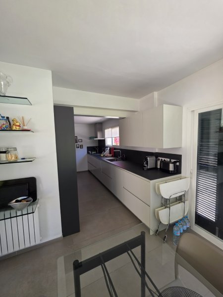 GERÄUMIGE WOHNUNG ZUR TEMPORÄREN MIETE IN CALA BLAVA