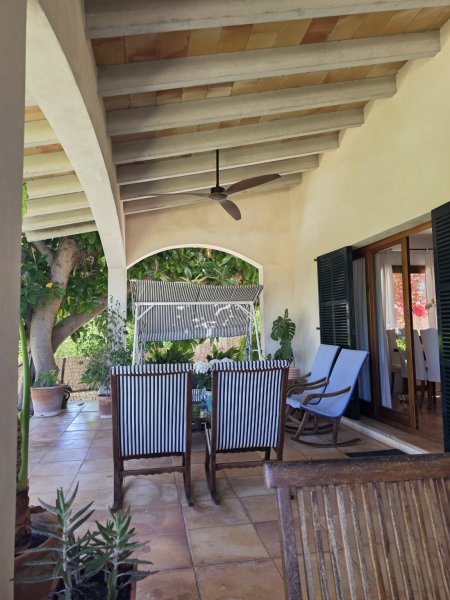 GERÄUMIGE WOHNUNG ZUR TEMPORÄREN MIETE IN CALA BLAVA