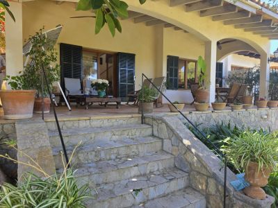 GERÄUMIGE WOHNUNG ZUR TEMPORÄREN MIETE IN CALA BLAVA
