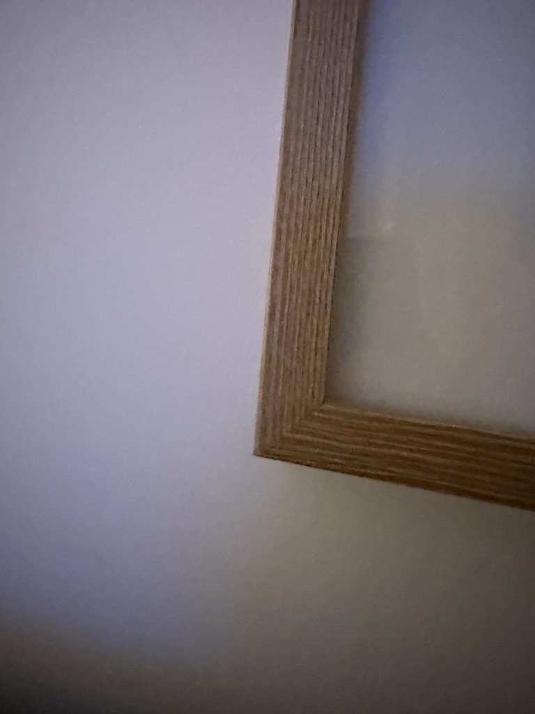 Gerahmte Bilder, beige mit Holzrahmen
