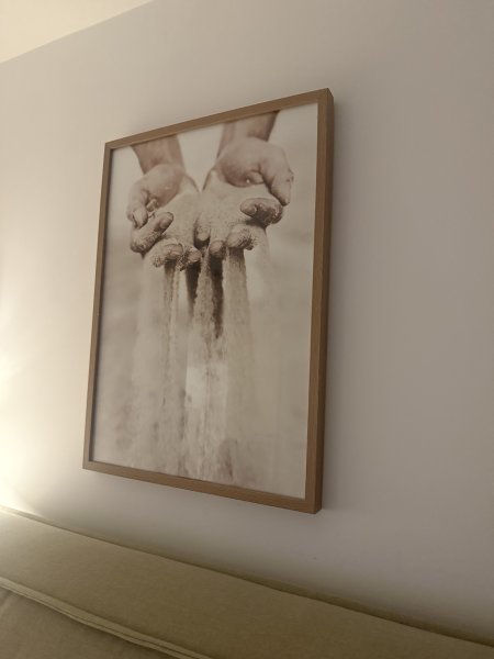 Gerahmte Bilder, beige mit Holzrahmen