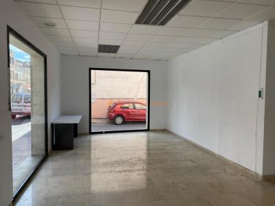 Commercial premises on the corner – Avenida del Torrent, Manacor